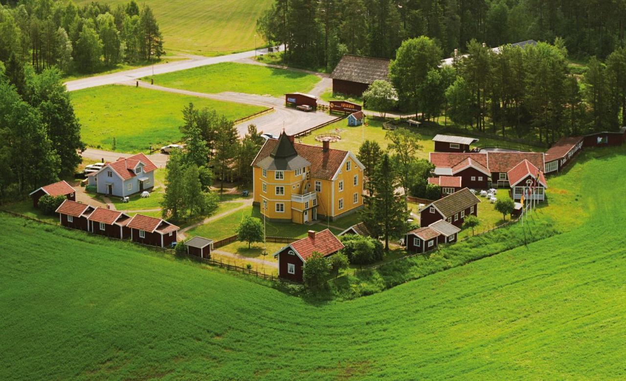 Smalandsbyn I * Vimmerby